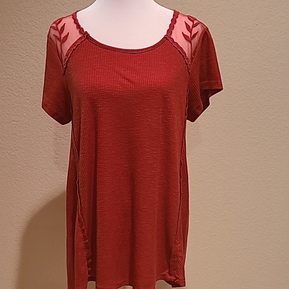 Xhilaration Red Brick Color Cap Sleeve Lace Accent Scoop Neck Top Size L